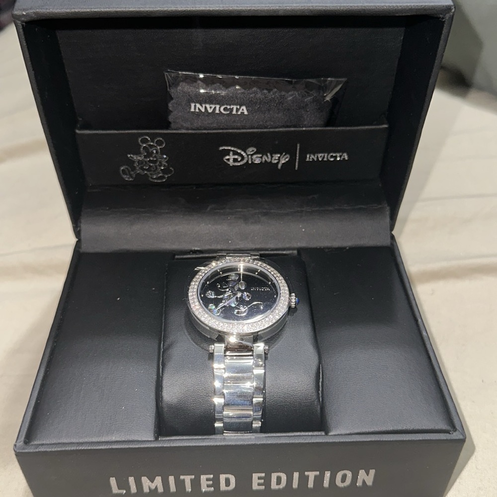 Limited Edition Silver Invicta Mickey Mouse Watch🐭